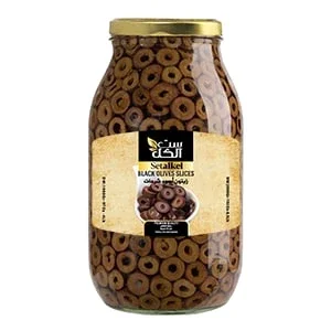 Black olives slices